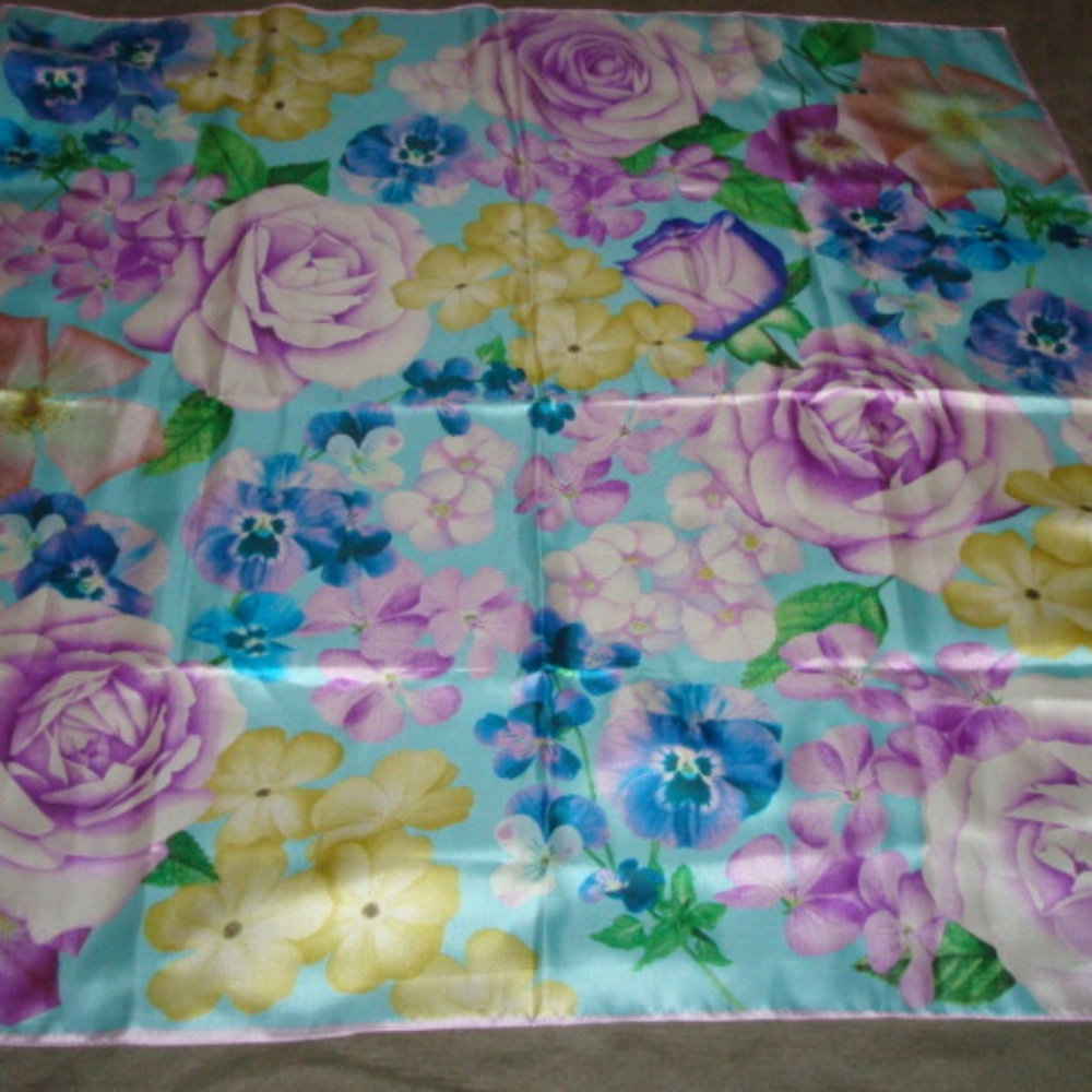 ECHODESIGN MULTI COLOR 100% SILK SCARF 36" x 36"